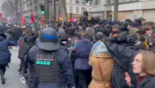 Видео: Хаос во Франција повредени повеќе од 600 лица