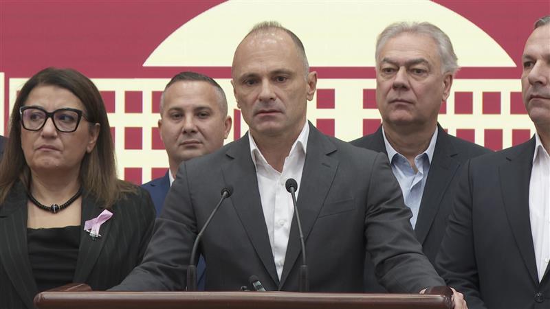 Продолжува вербалната војна меѓу Филипче и Платформата „Разговори за иднината во 12:05“