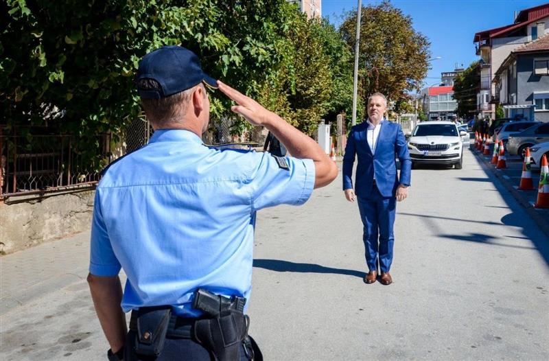 Јанев по големата полициска операција во Прилеп: Митот за недопирливите конечно падна, работата продолжува