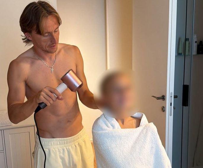 „Многу те сакам“: Лука Модриќ им ги разнежни срцата на фановите со нова објава