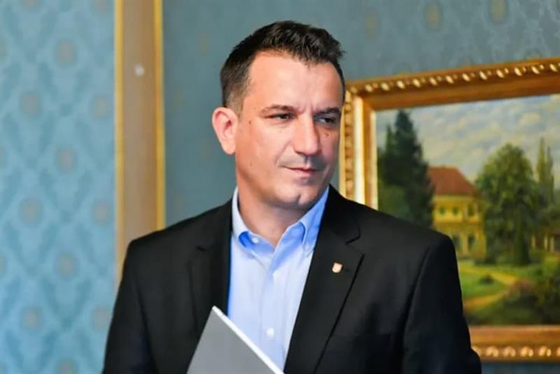 Градоначалникот на Тирана се јави од затвор, сите се шокирани: Ова е невидено во историјата на Албанија (ВИДЕО)