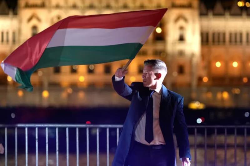 Унгарија воведува данок на богатство- сѐ ќе се оданочува, па дути и имотот во странство 