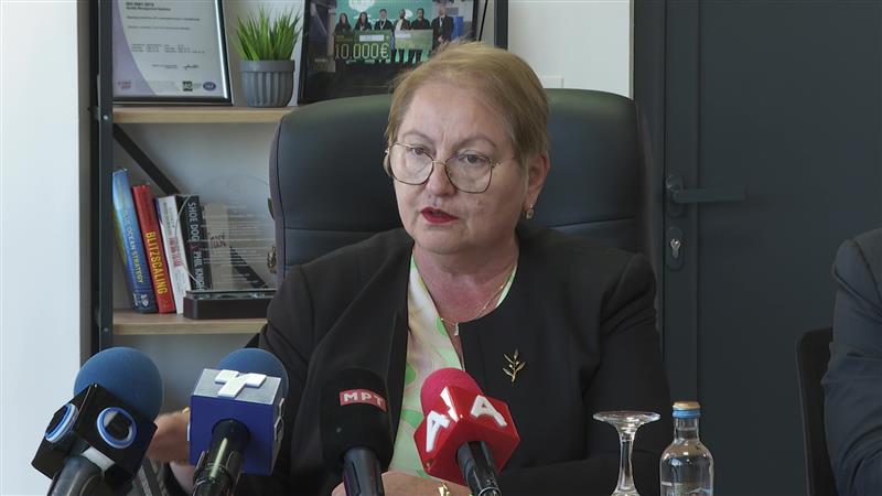 Уште 200 наставници завршија обука за правилна и етичка употреба на ВИ во образованието
