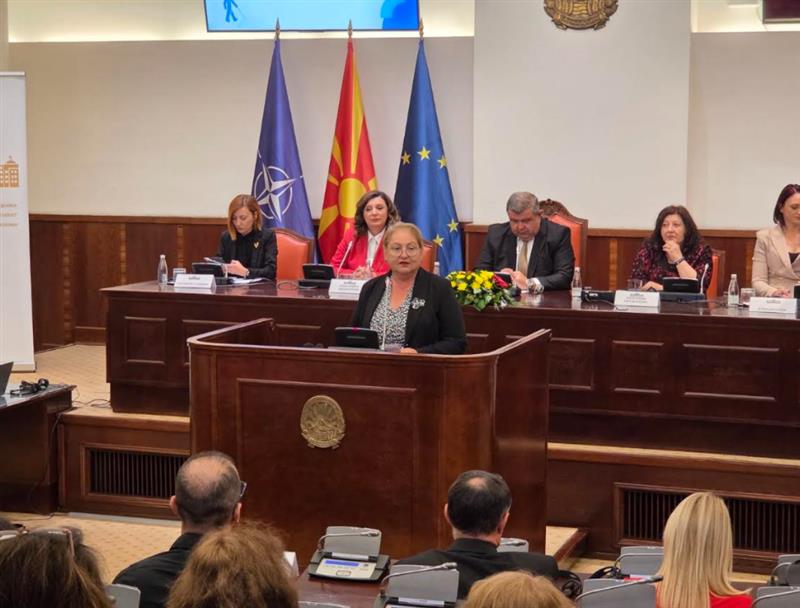 Јаневска: Ја подигнуваме инклузивноста со најмногу образовни асистенти досега, стручен кадар и асистивна технологија