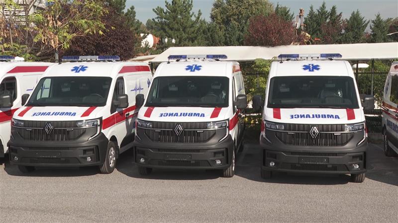 Нови 100 амбулантни возила добива итната медицинска помош во државата, преговори за уште 50 дополнителни