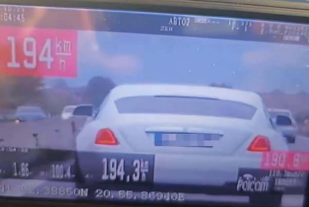 Со „Ролс-ројс“ возел со 194 км/час на автопатот Гостивар- Тетово, гостиварецот е приведен 