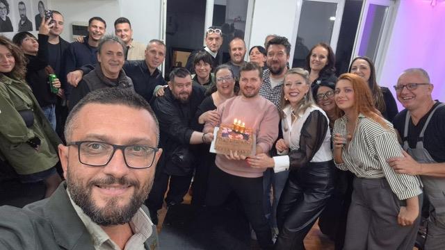 „Кокошка“ на НУ Народен театар Битола ја доживеа својата 100. изведба