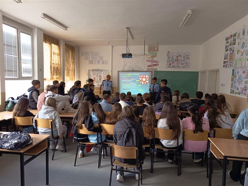Превентивни активности за меѓуврсничко и семејно насилство, безбеден сообраќај и кражби