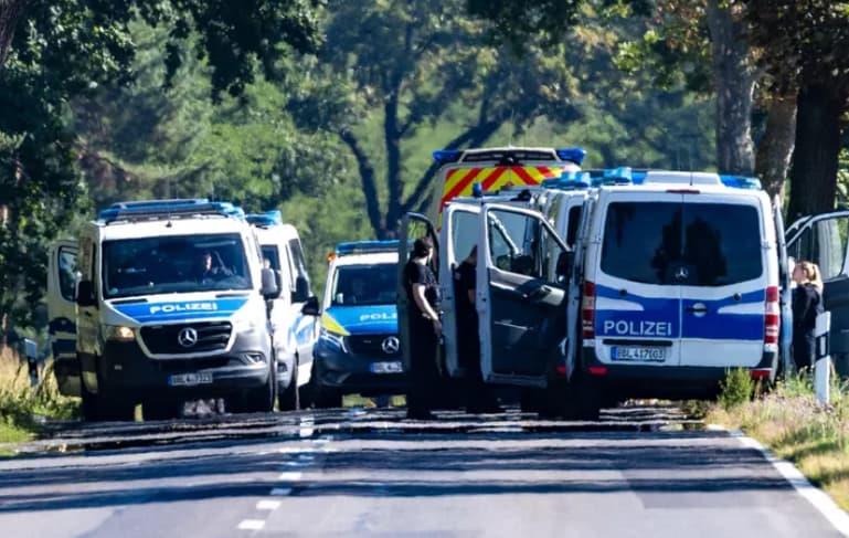 Автомобил влета во група луѓе во Германија 