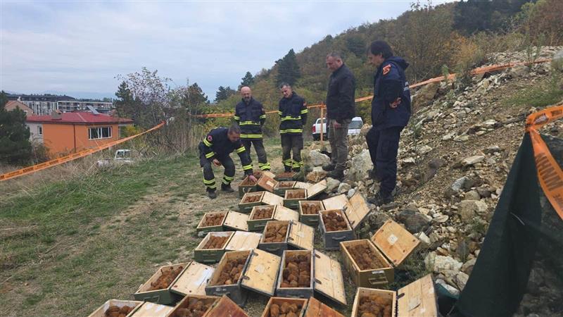 Пронајдени се 1.700 гранати на Тумбе Кафе во Битола, Ангелов со апел до граѓаните (ВИДЕО)