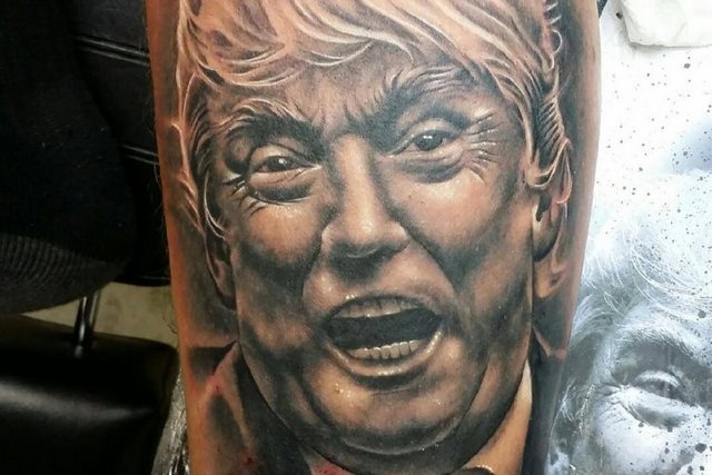 Британец си направи тетоважа - лицето на Трамп!
