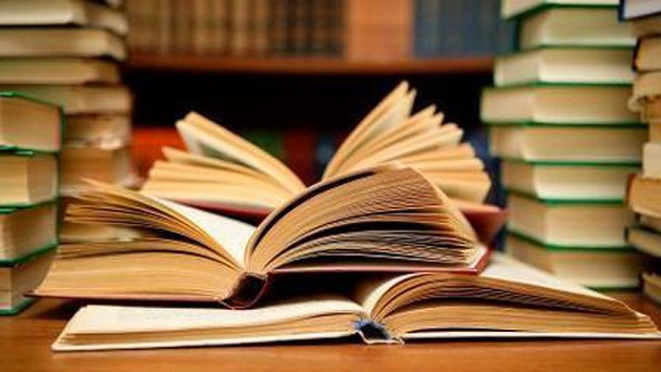 Објавена збирка есеи „Култура и книжевност“ од Иван Џепароски