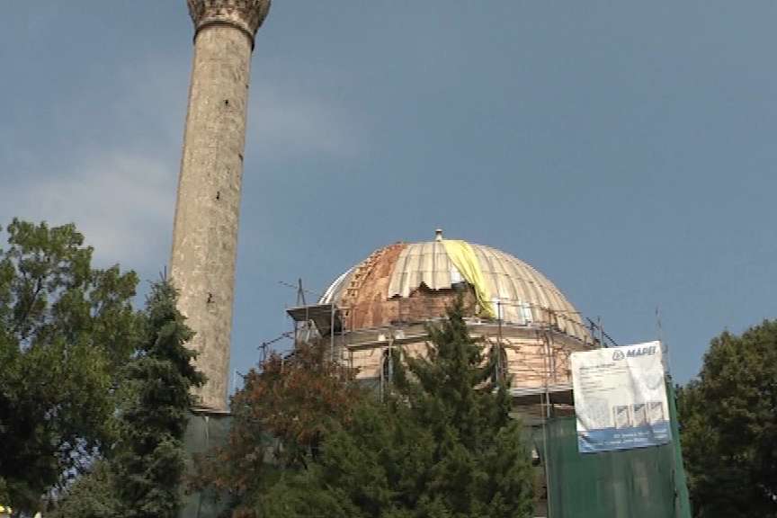 Реставраторски работи на битолската Јени Џамија