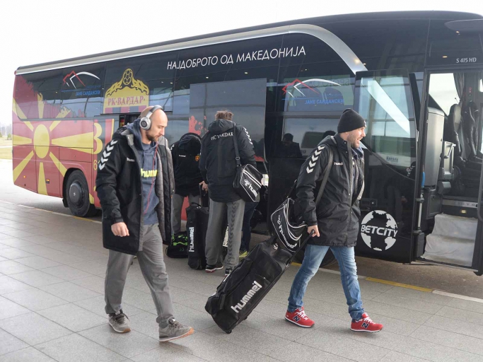 Вардар отпатува за Полска

