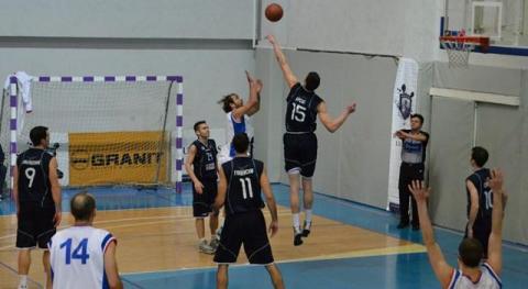 Струмица и Вардар Апаве на стартот на  8.коло во кошаркарскиот шампионат